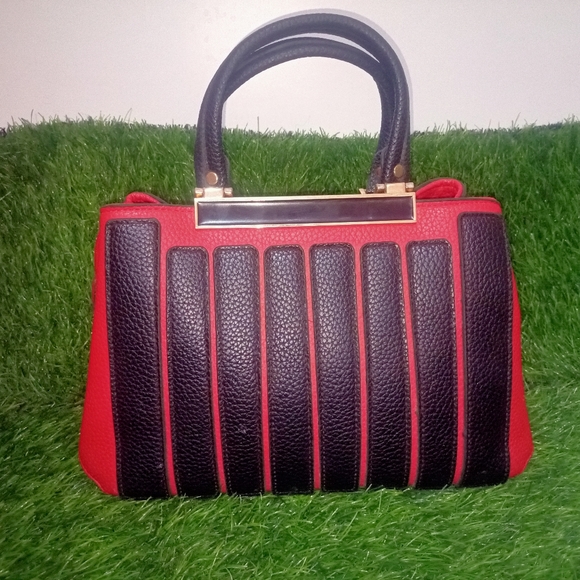 Women's handbag - Picture 2 of 4